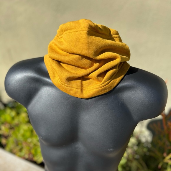 Neck Warmer Gator Scarf - Picture 3 of 12